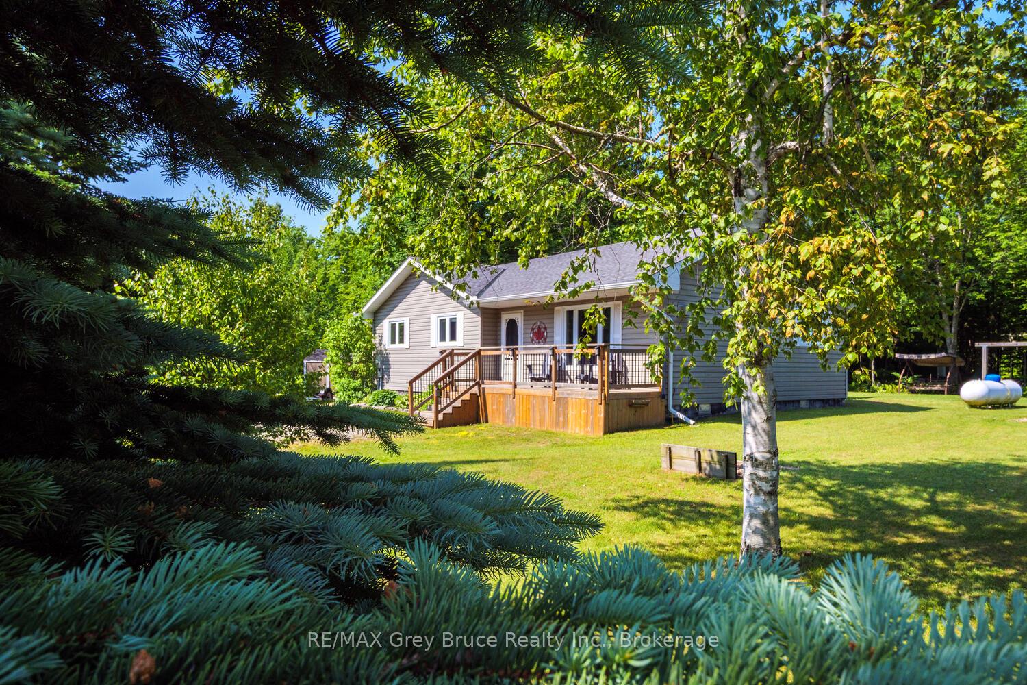 32-sugarbush-road-south-bruce-peninsula-ontario-x12808286