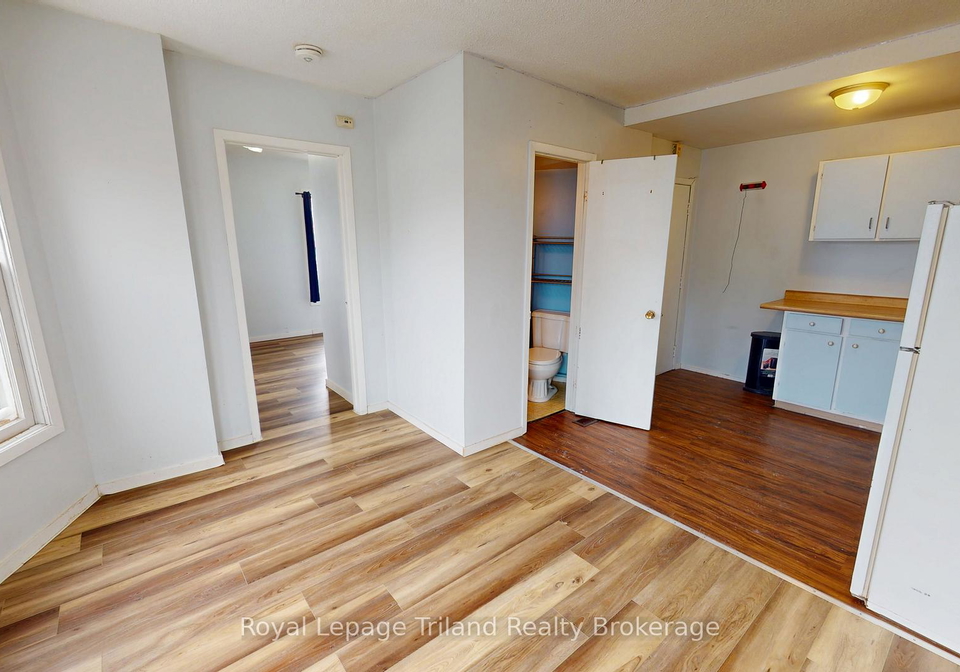 747-dundas-street-woodstock-ontario-x12808538