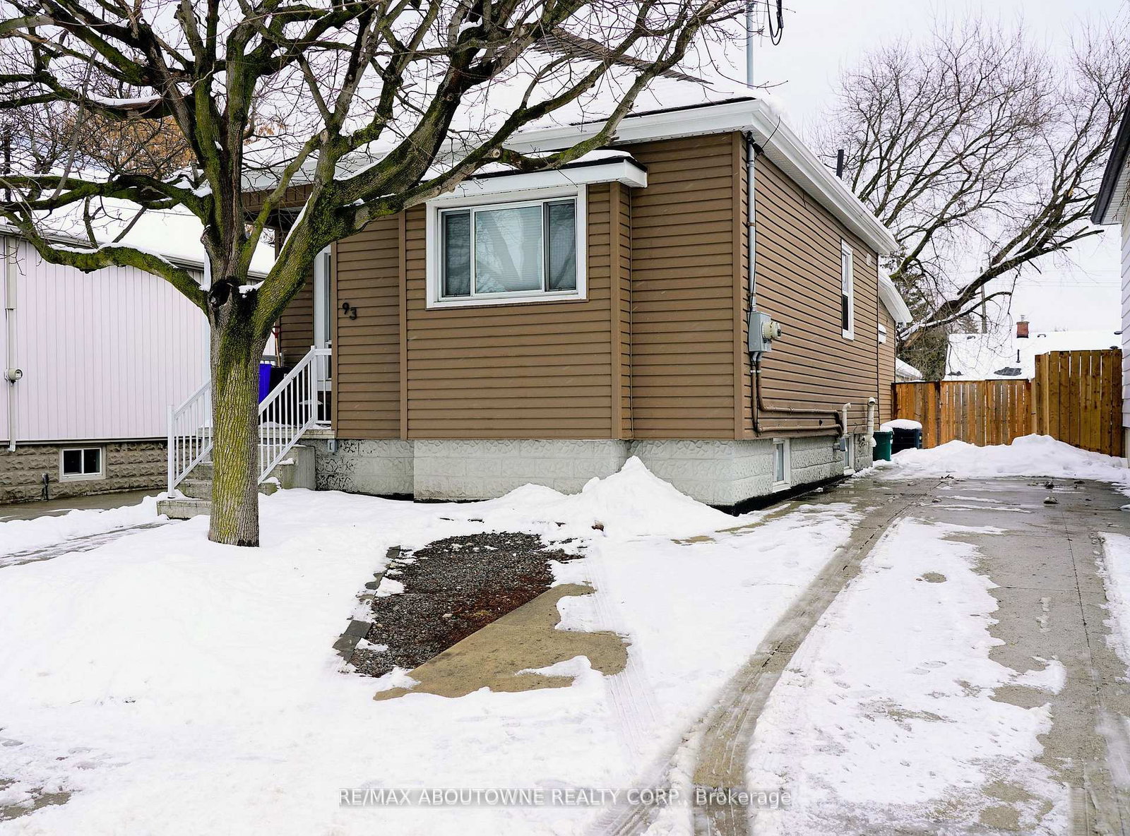 93-east-31st-street-hamilton-ontario-x12808626