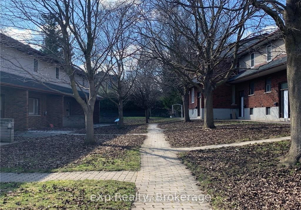 215-mcnab-street-brockton-ontario-x12808660