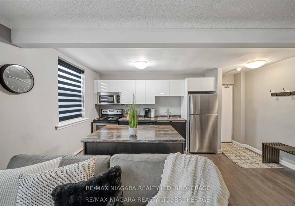 453huron-street-niagara-falls-ontario-x12809090