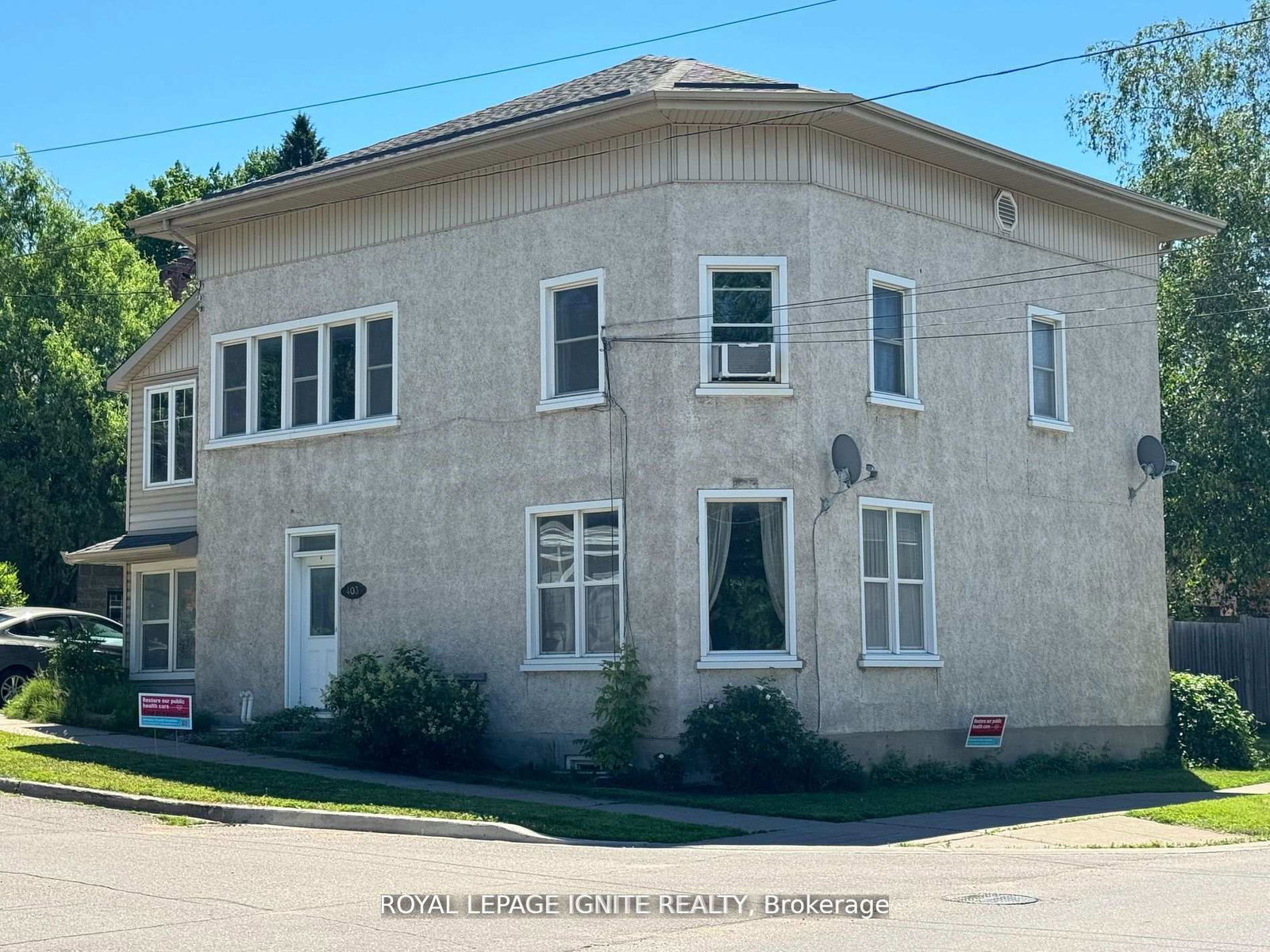 403-mackay-street-pembroke-ontario-x12810146