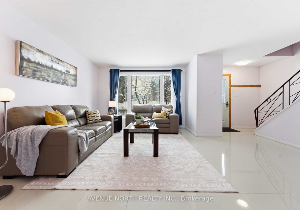 923-pinecrest-road-ottawa-ontario-x12810186