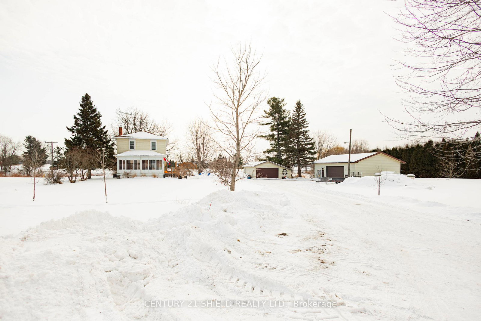 19864-county-road-17-south-glengarry-ontario-x12810390