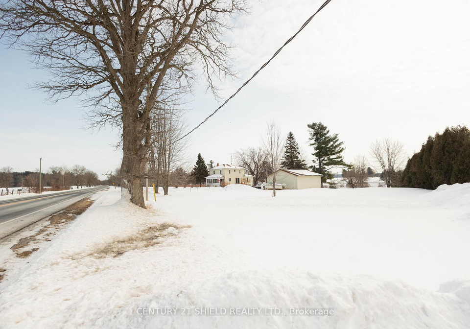 19864-county-road-17-south-glengarry-ontario-x12810390