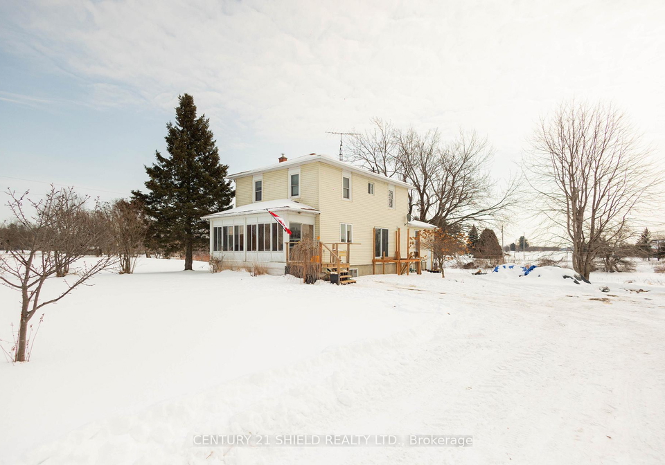 19864-county-road-17-south-glengarry-ontario-x12810390