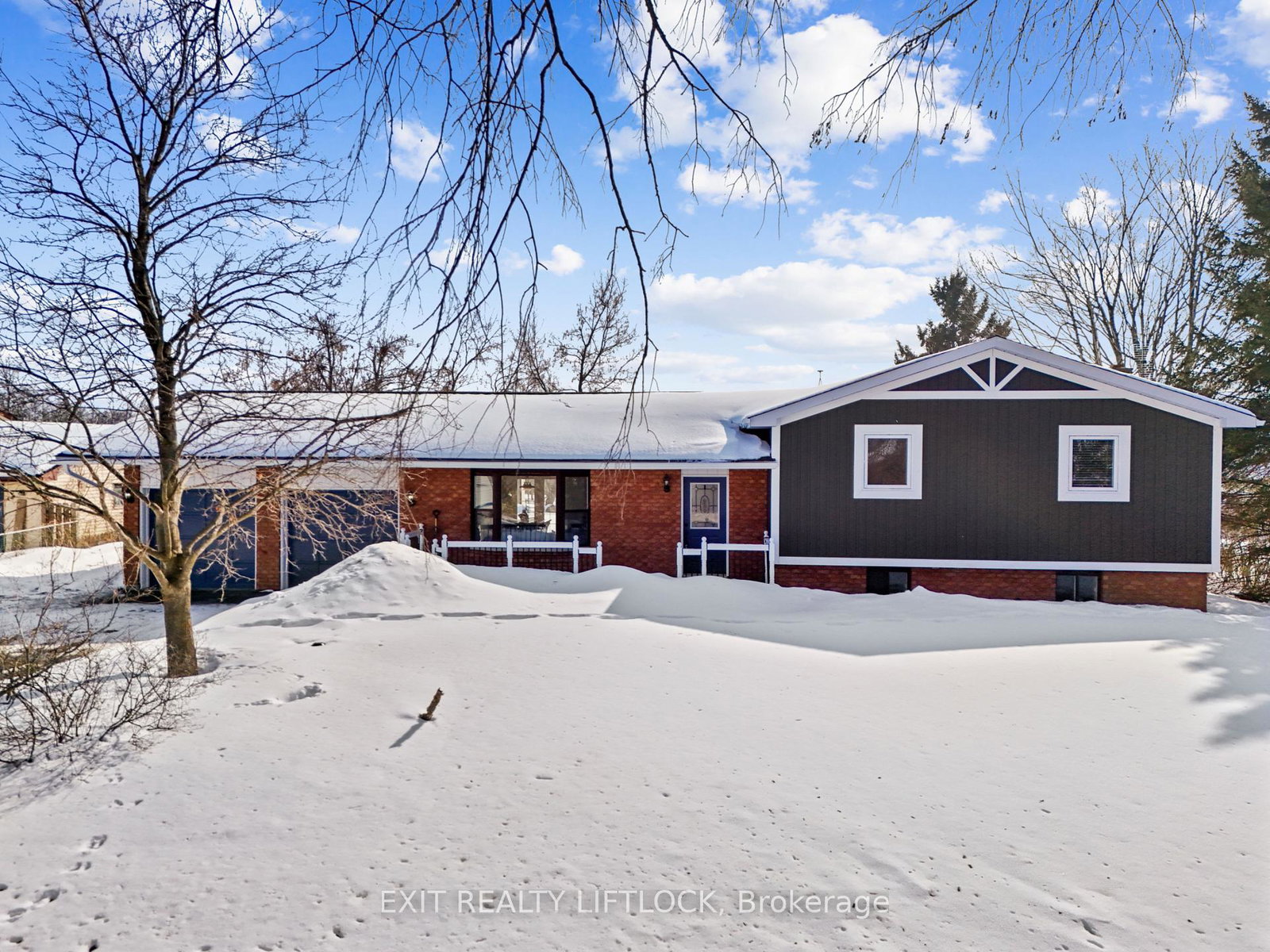 1018-meadowview-road-kawartha-lakes-ontario-x12810800