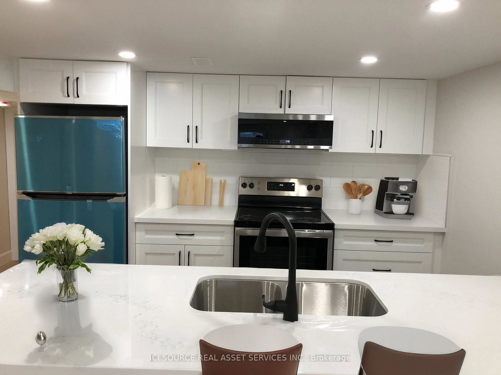 277-east-34th-street-hamilton-ontario-x12811002