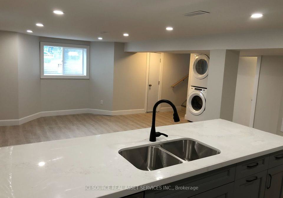 277-east-34th-street-hamilton-ontario-x12811002