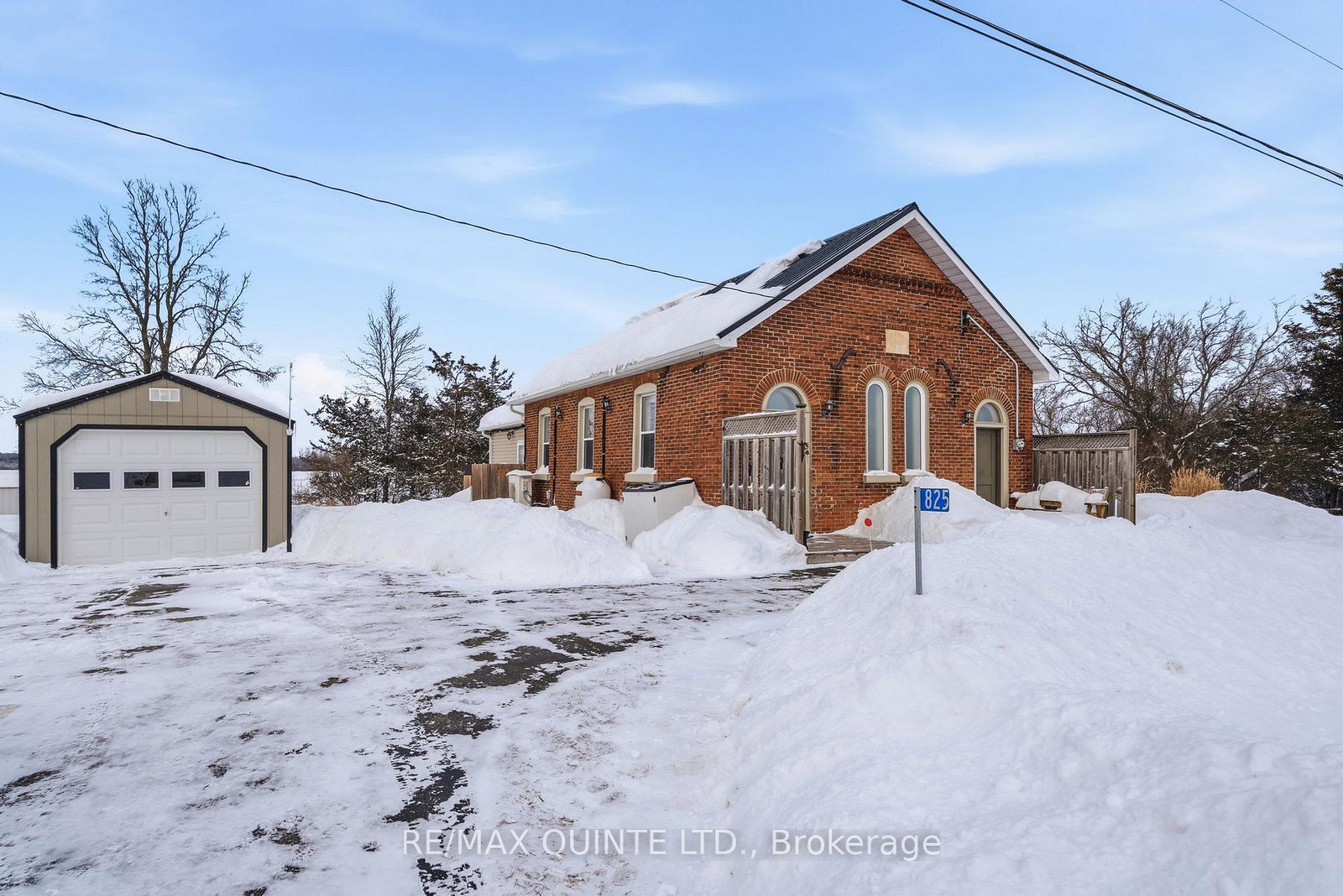 825-airport-parkway-belleville-ontario-x12811080