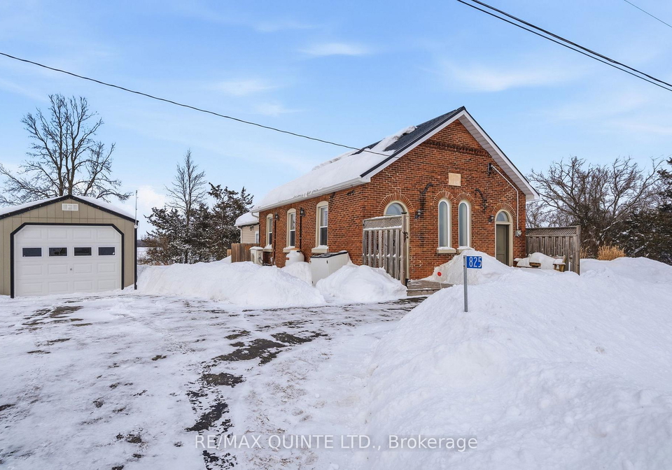 825-airport-parkway-belleville-ontario-x12811080