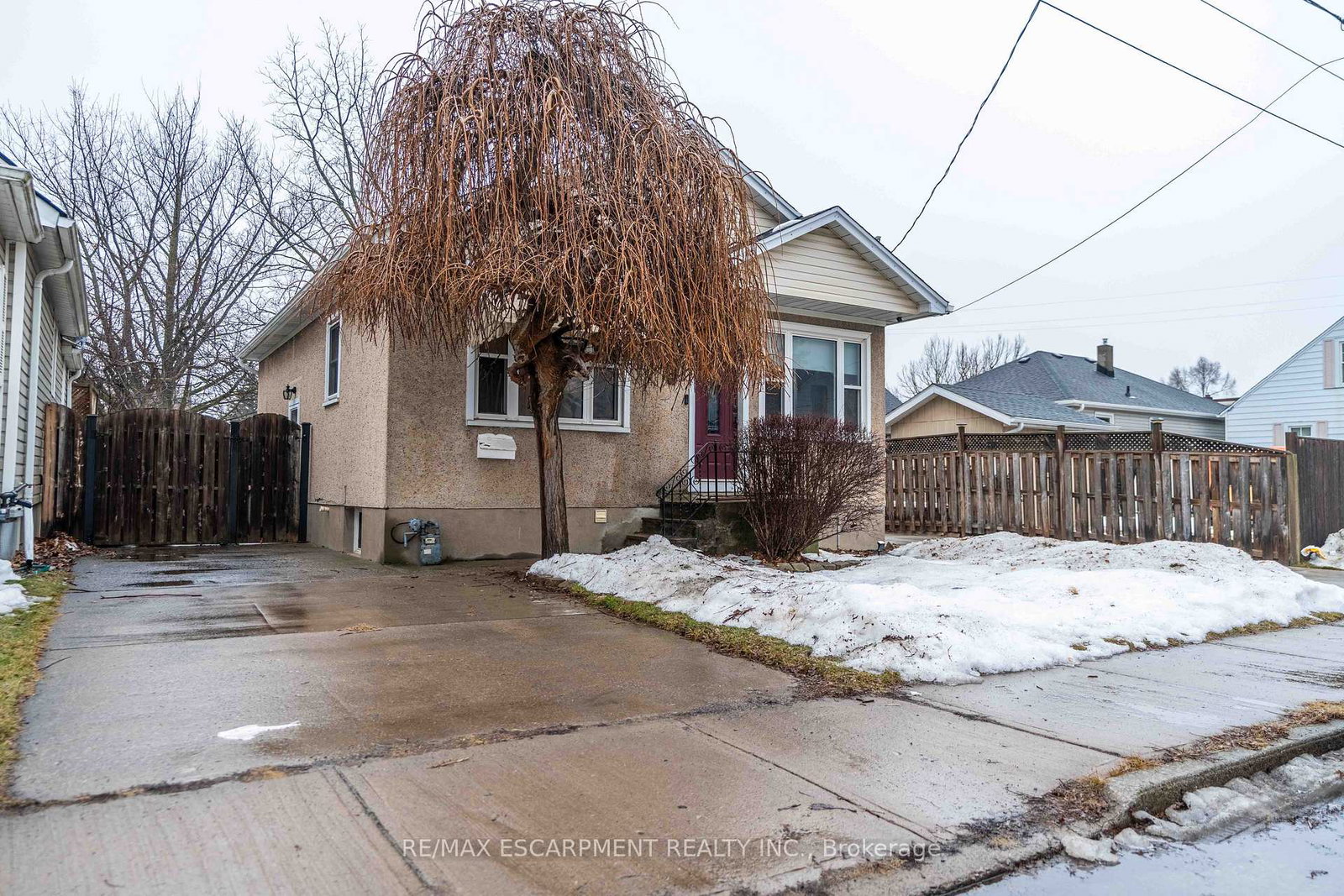 35-charles-avenue-st-catharines-ontario-x12811216