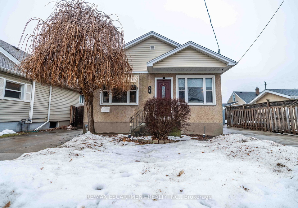 35-charles-avenue-st-catharines-ontario-x12811216