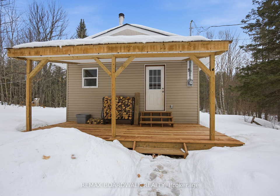 1826-sugar-bush-way-lanark-highlands-ontario-x12811356