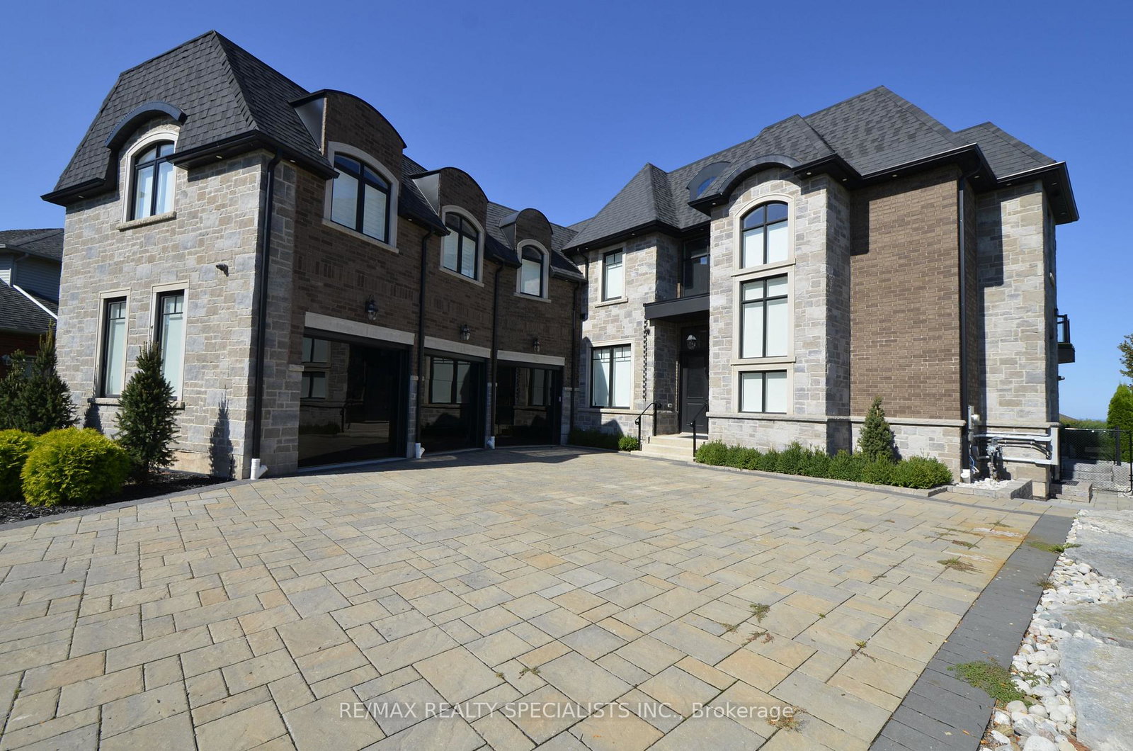 16-shoreline-crescent-grimsby-ontario-x12812472