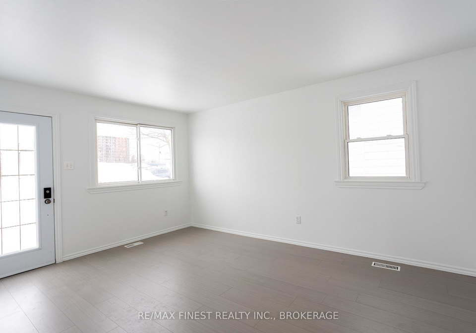 559-macdonnell-street-kingston-ontario-x12812510