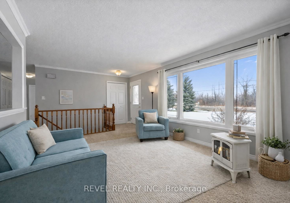 895203-oxford-3-blandford-blenheim-ontario-x12812656