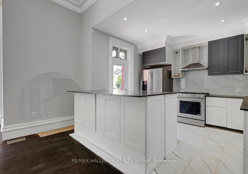 460-wilbrod-street-ottawa-ontario-x12812926