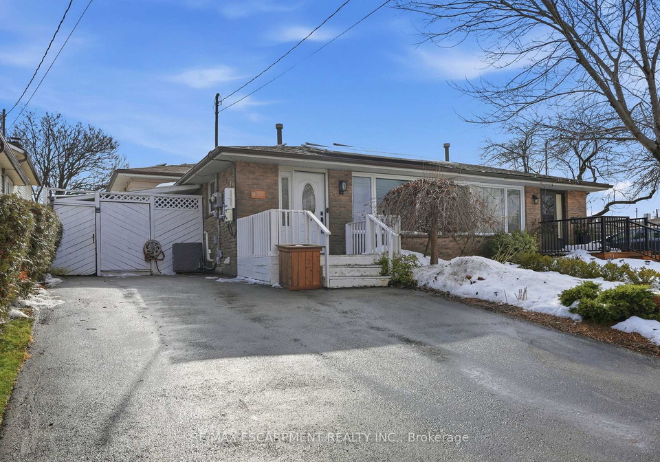 8-elmore-drive-n-hamilton-ontario-x12813100