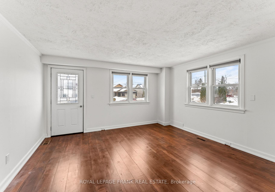 72-helen-street-kawartha-lakes-ontario-x12813222