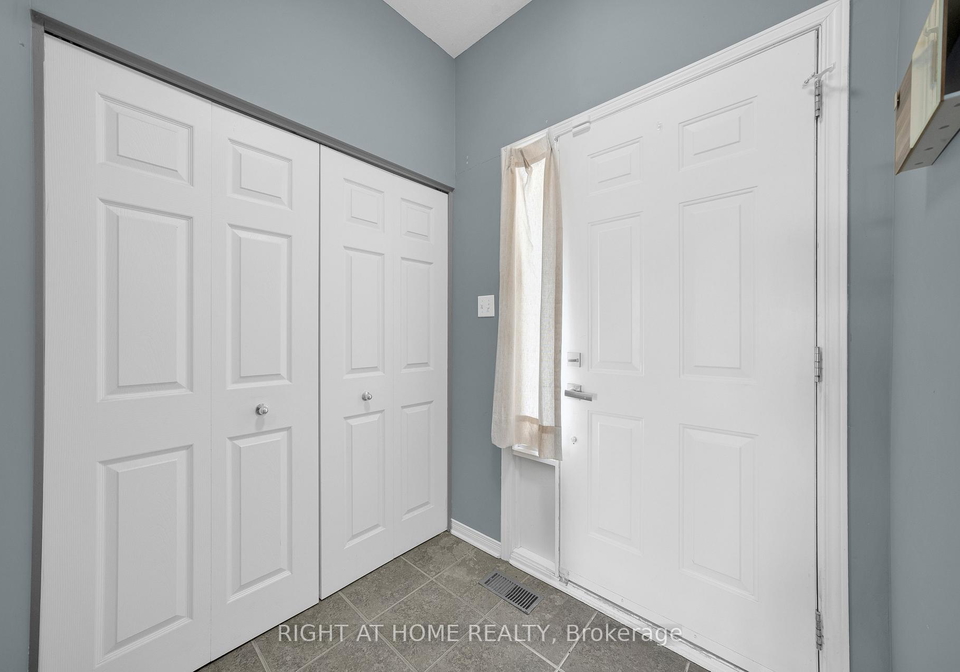 175-kincardine-drive-kanata-ontario-x12813364