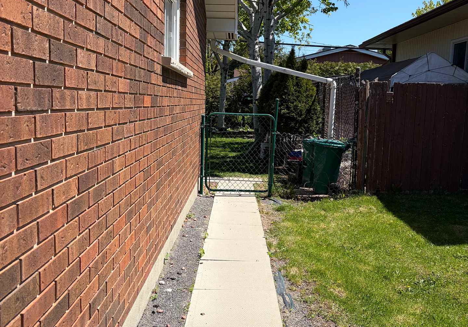 2175-martha-avenue-ottawa-ontario-x12813452