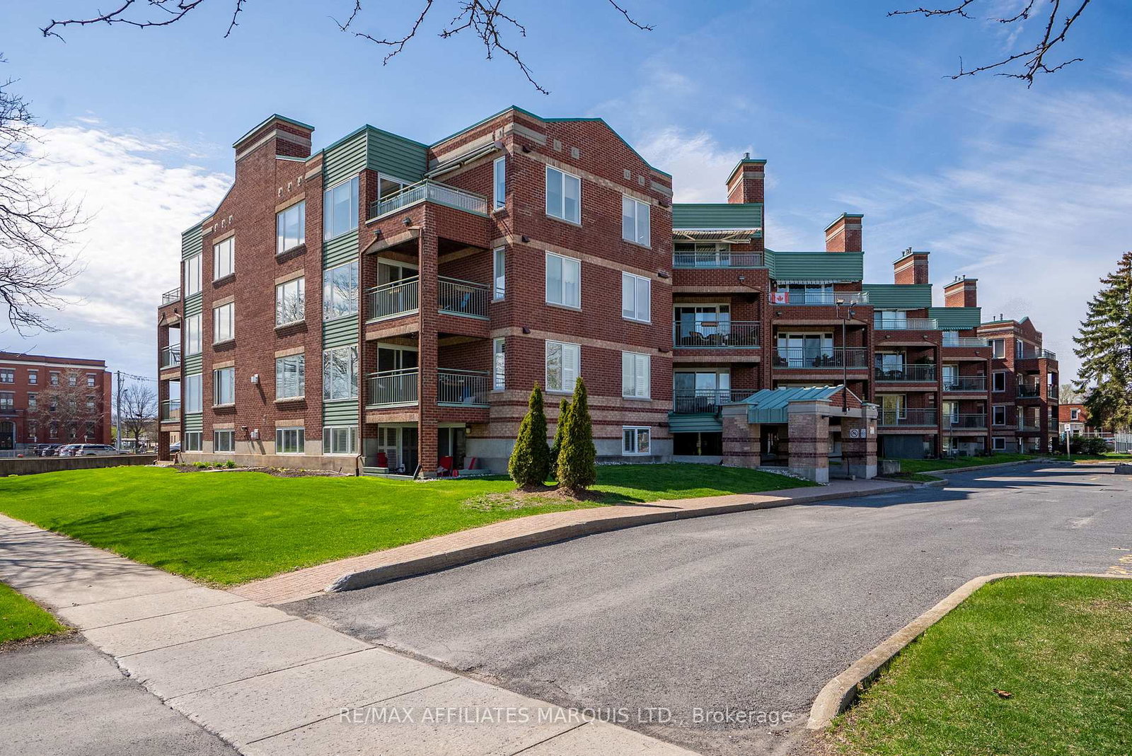 121-water-street-w-cornwall-ontario-x12813738