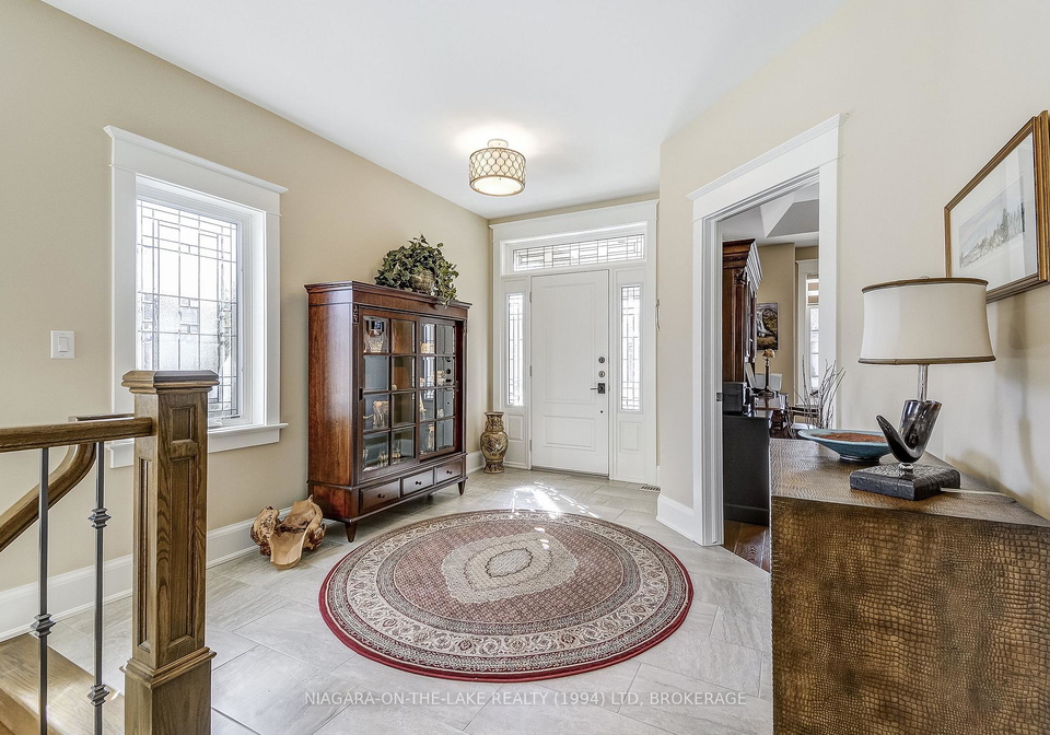 12-stoneridge-crescent-niagara-on-the-lake-ontario-x12813742