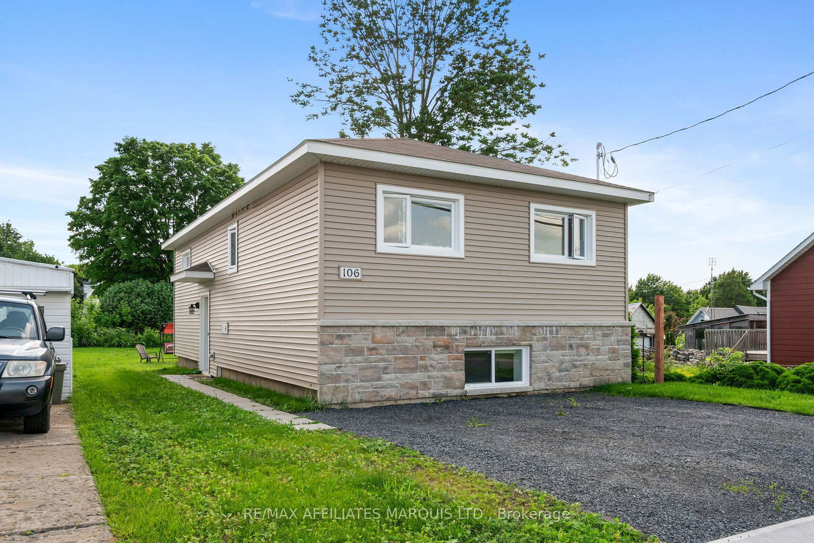 106-bishop-street-s-north-glengarry-ontario-x12813790