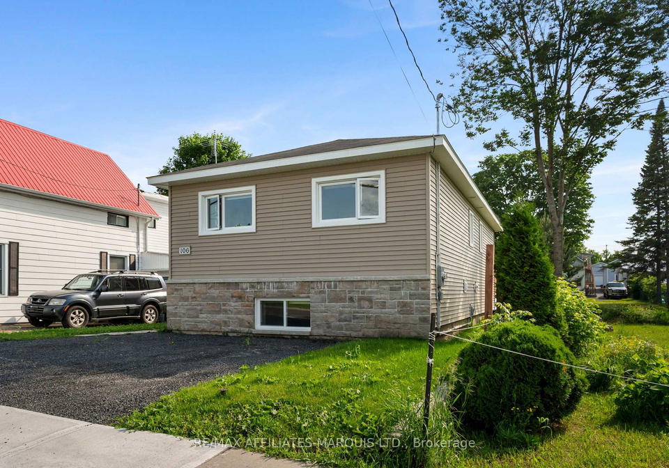 106-bishop-street-s-north-glengarry-ontario-x12813790