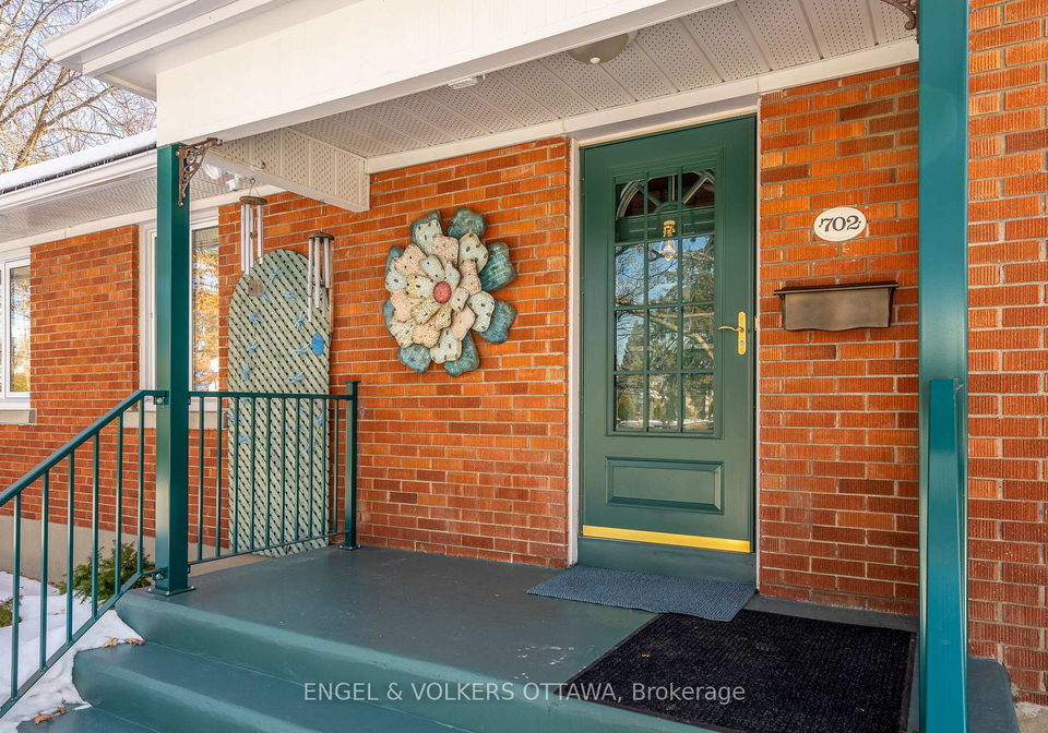 702-dovercourt-avenue-ottawa-ontario-x12814458
