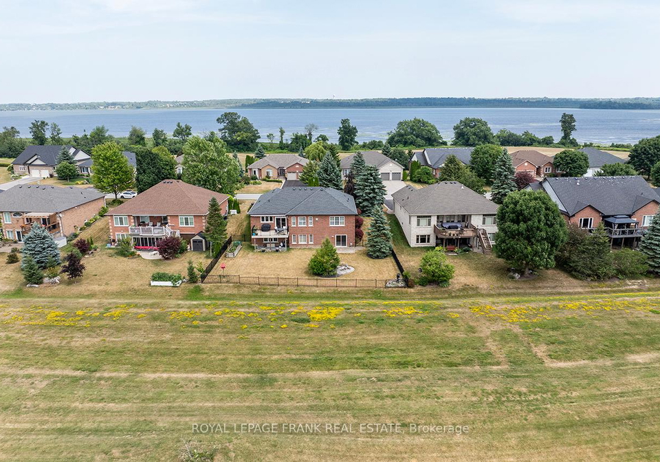 202-southcrest-drive-kawartha-lakes-ontario-x12814508