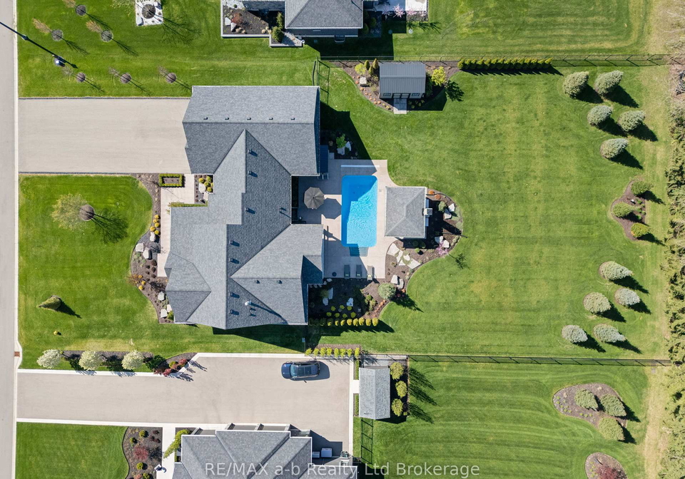 23-august-crescent-norwich-ontario-x12814546