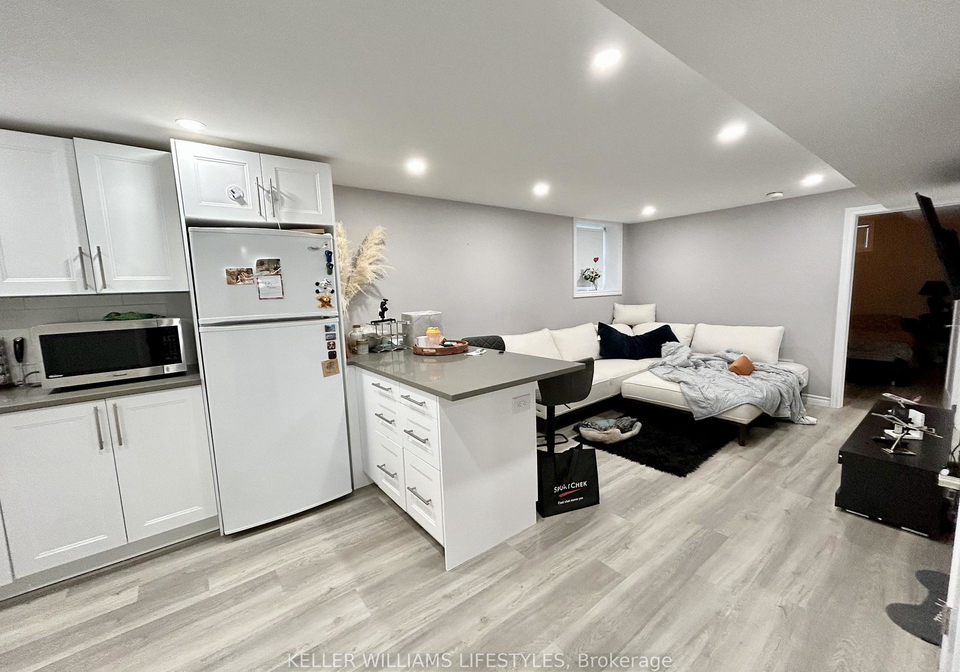 18-queenston-crescent-london-east-ontario-x12814570