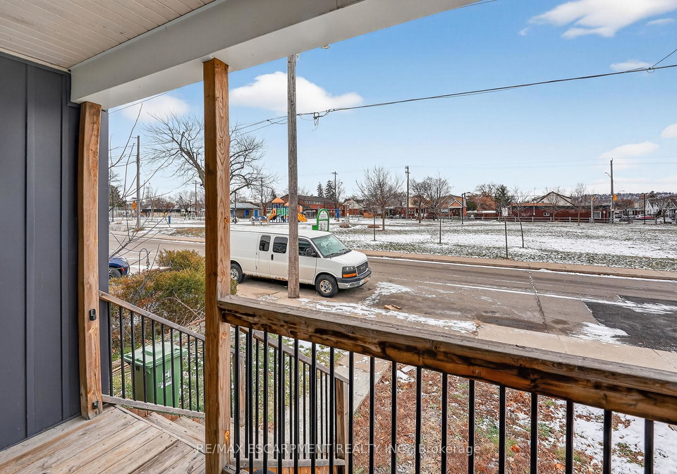 49-allan-avenue-hamilton-ontario-x12815656