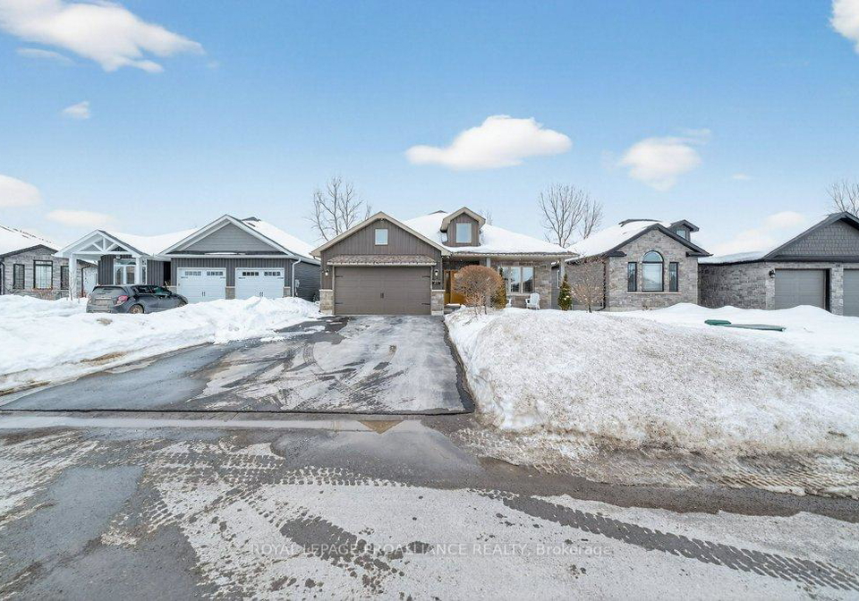 21-brookfield-crescent-quinte-west-ontario-x12815906