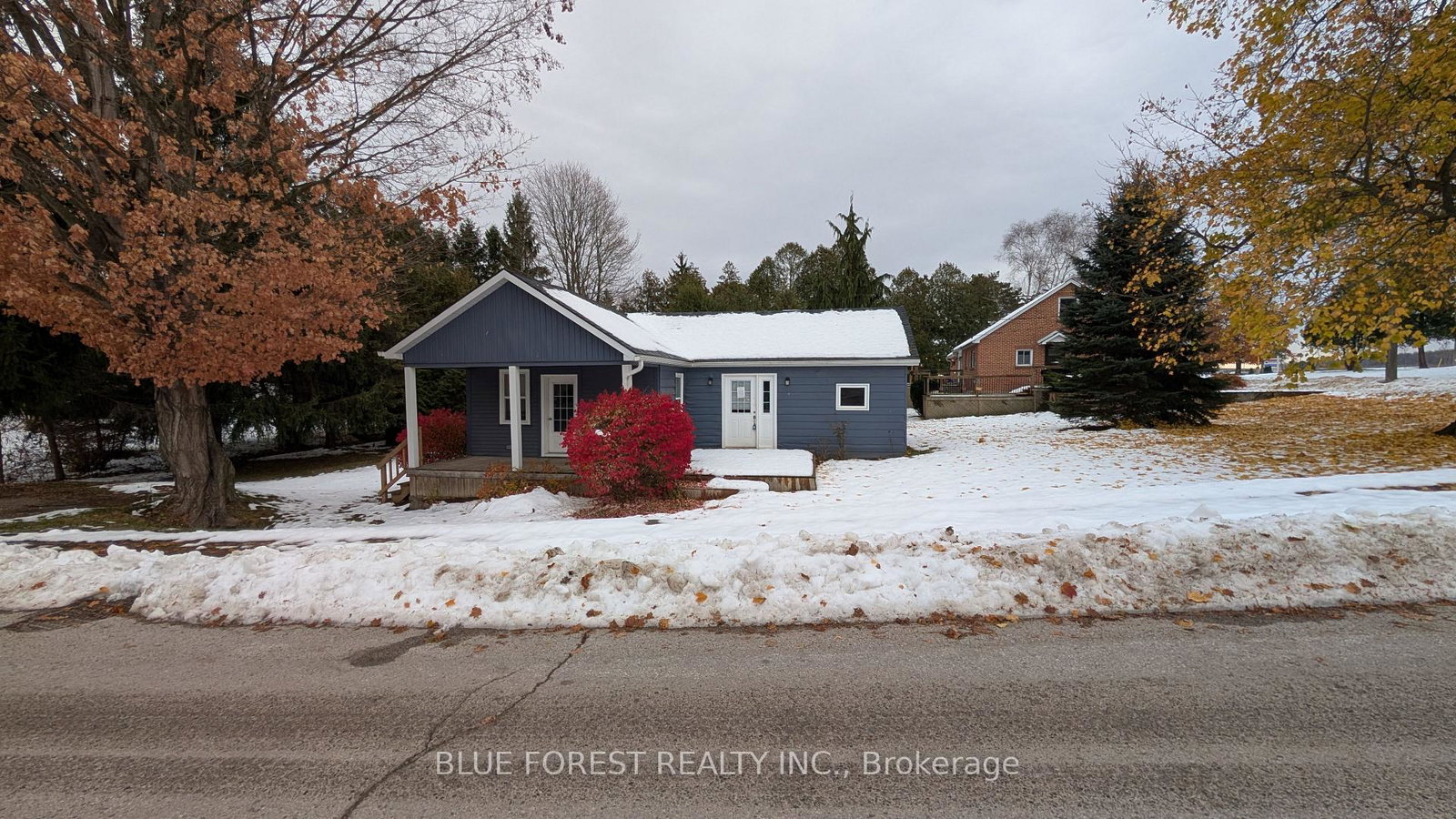 8516-townsend-line-lambton-shores-ontario-x12816908