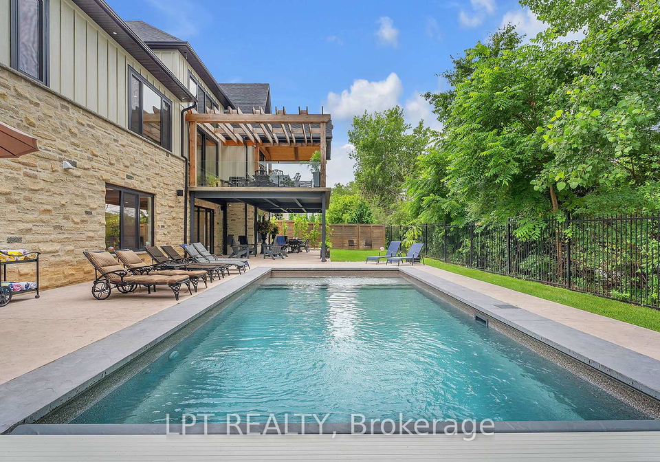 9861-glendon-drive-middlesex-centre-ontario-x12817024