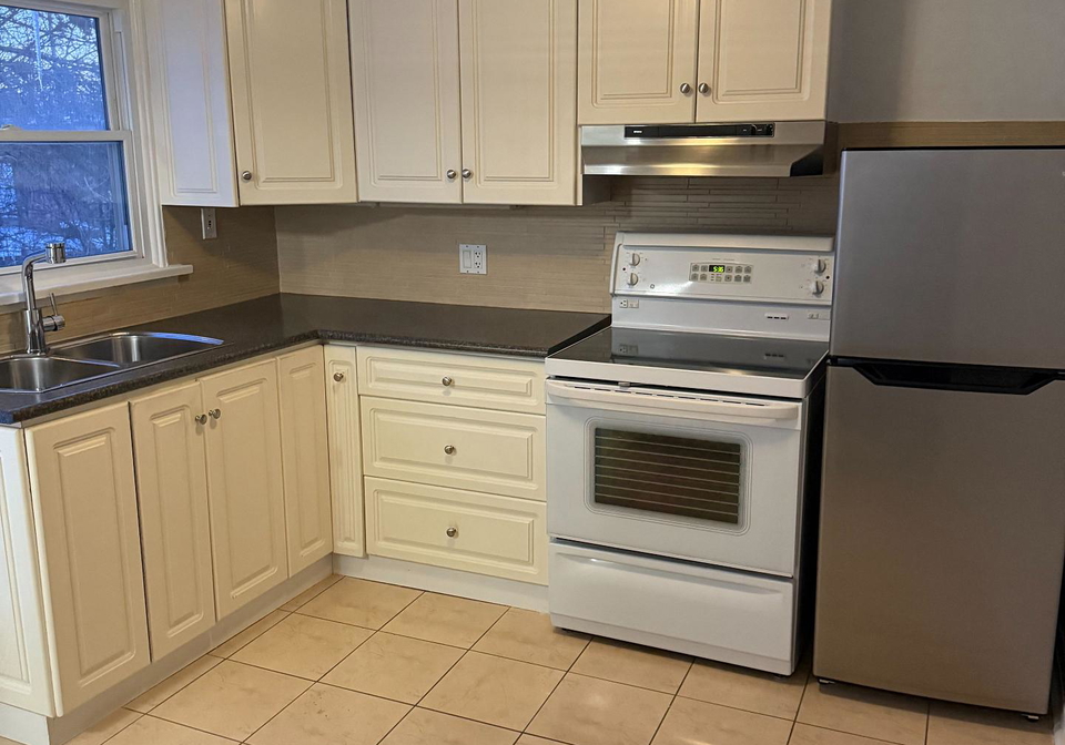 160-welland-avenue-st-catharines-ontario-x12817048