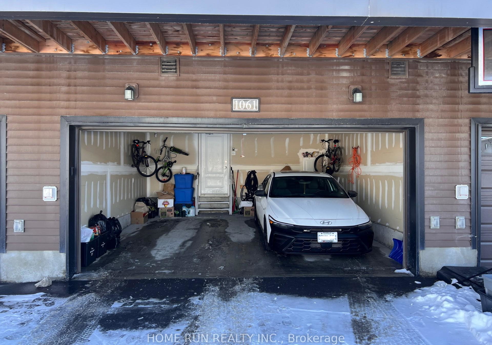1061-speedvale-crescent-kanata-ontario-x12818490