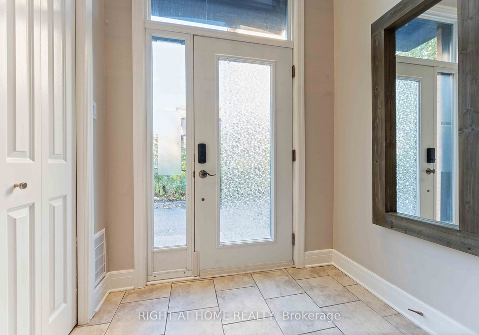 110-little-london-private-ottawa-ontario-x12818564