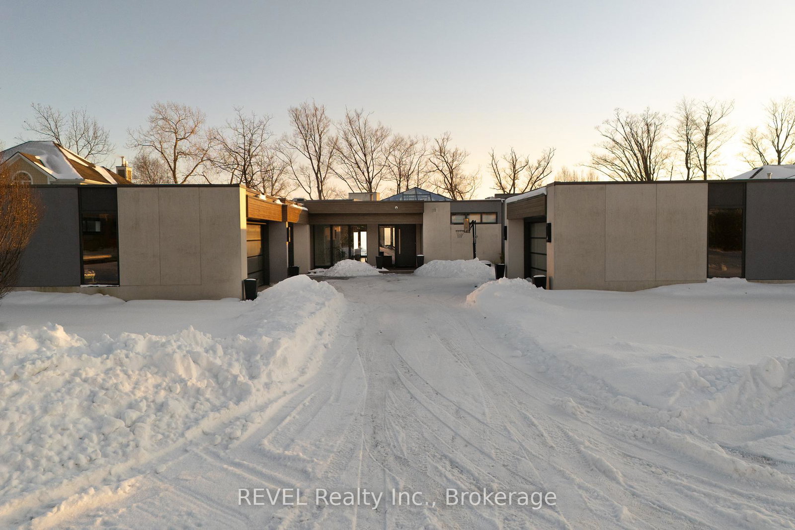 3323-lakecrest-court-fort-erie-ontario-x12818942