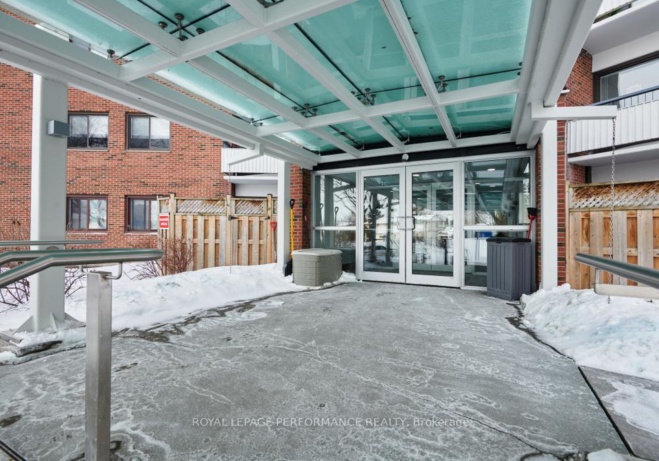 20-chesterton-drive-ottawa-ontario-x12819106