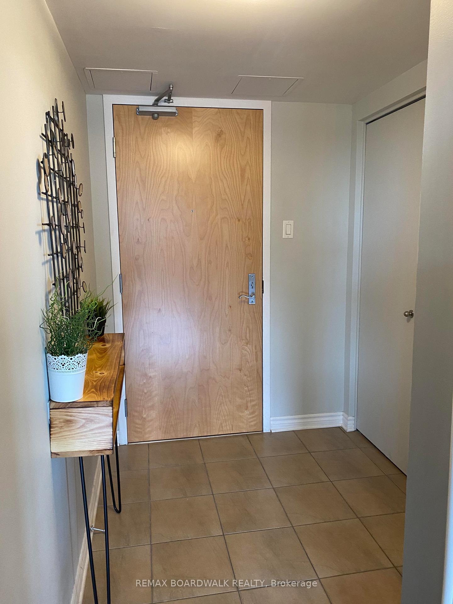 250-lett-street-ottawa-ontario-x12819230
