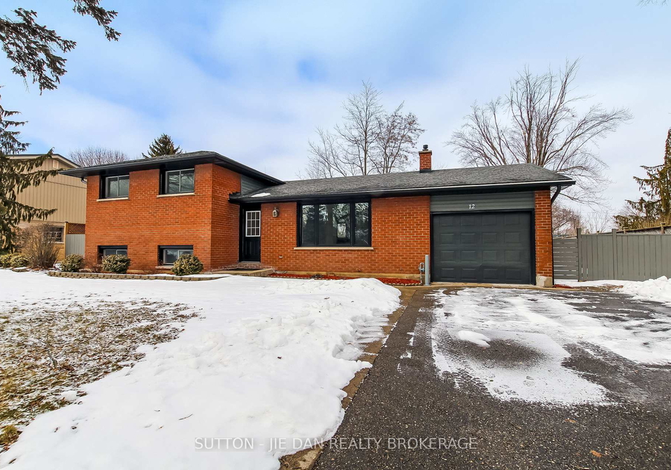 12-field-road-london-south-ontario-x12819252