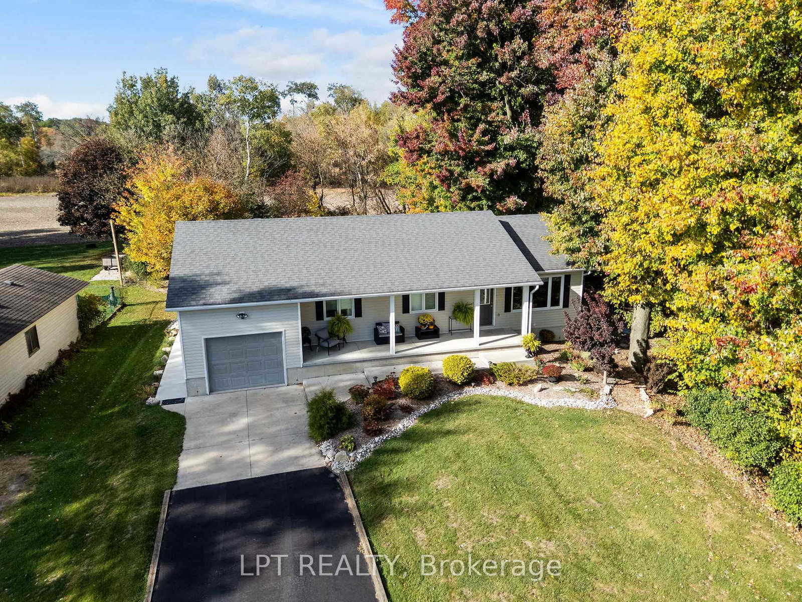 8336-burwell-road-lambton-shores-ontario-x12819588