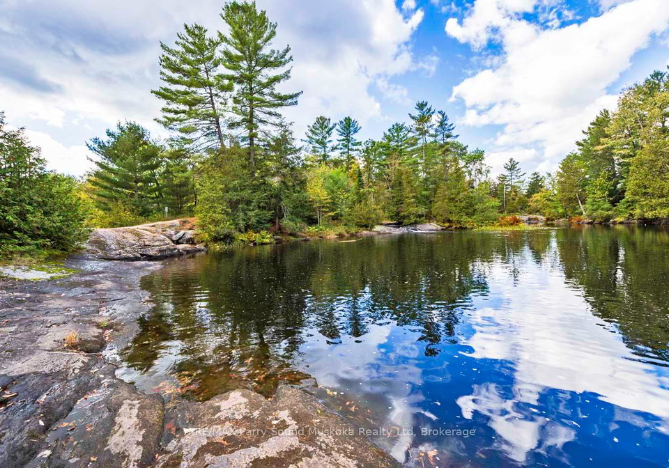 37-lynberry-drive-seguin-ontario-x12819618