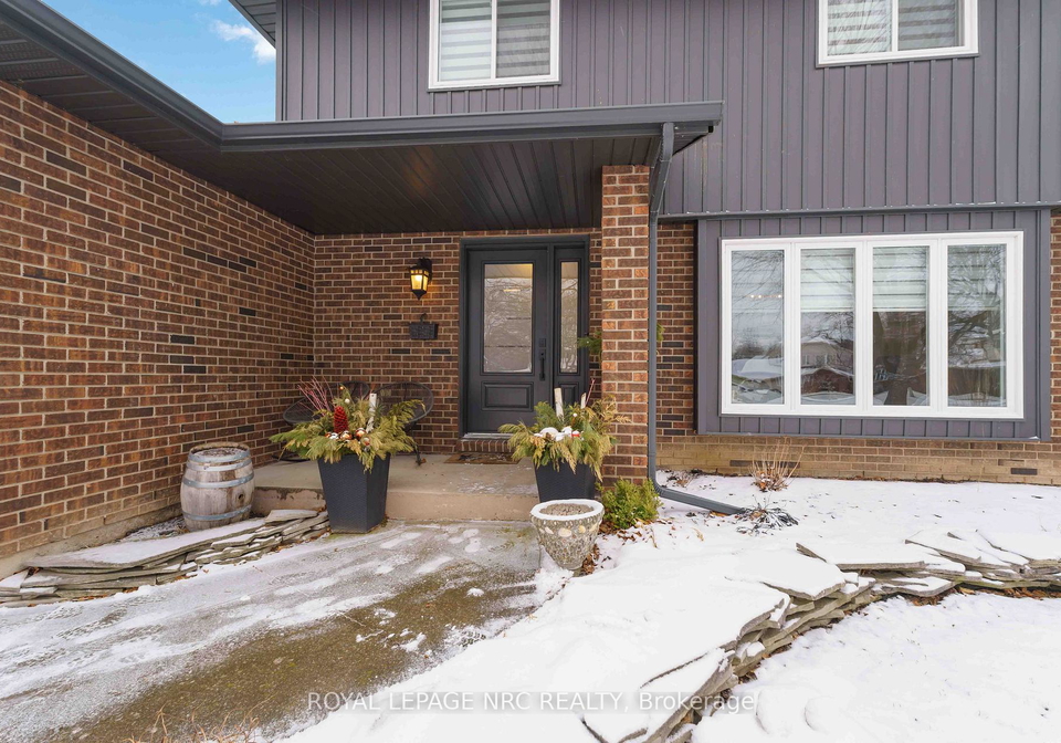 9-woodgarden-court-st-catharines-ontario-x12820056