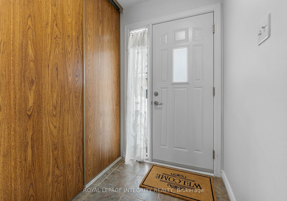 86-stokes-crescent-kanata-ontario-x12820172