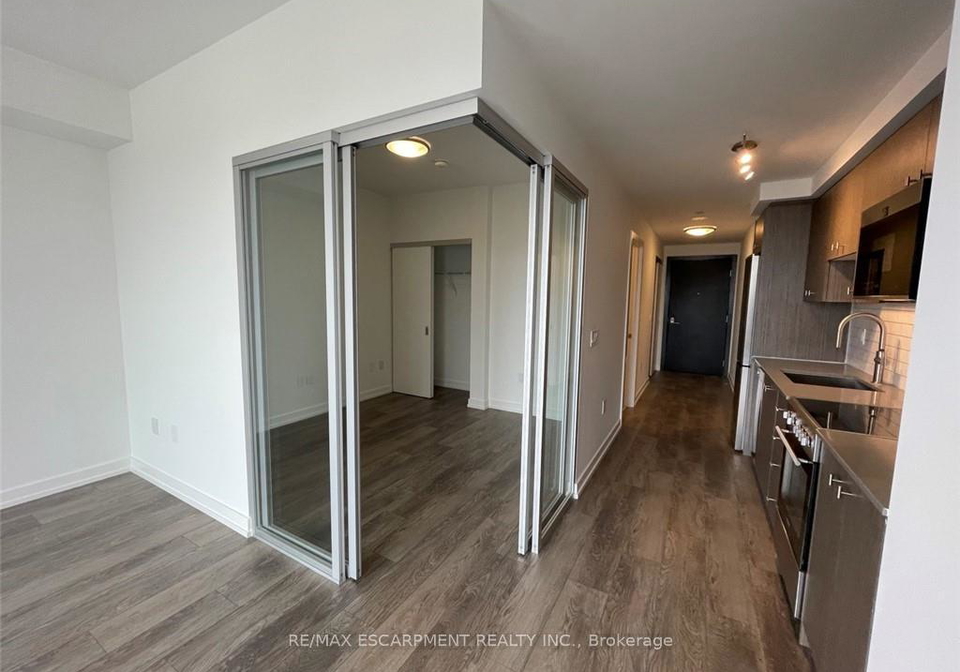 15-wellington-street-kitchener-ontario-x12820246